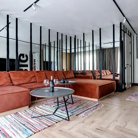 Amuse Bouche By Skabrin *