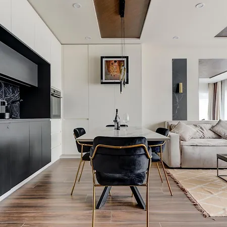 Amuse Bouche By Skabrin * Банско