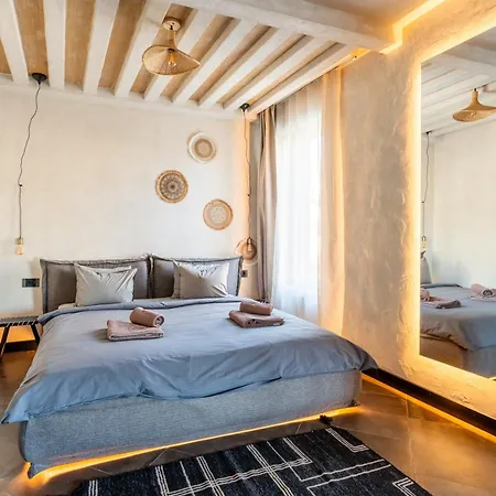 Amuse Bouche By Skabrin Apartment
