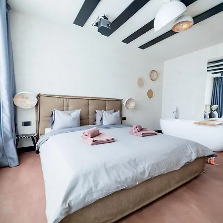 Amuse Bouche By Skabrin Apartment