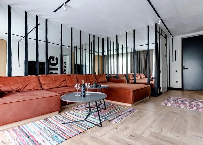 Amuse Bouche By Skabrin *