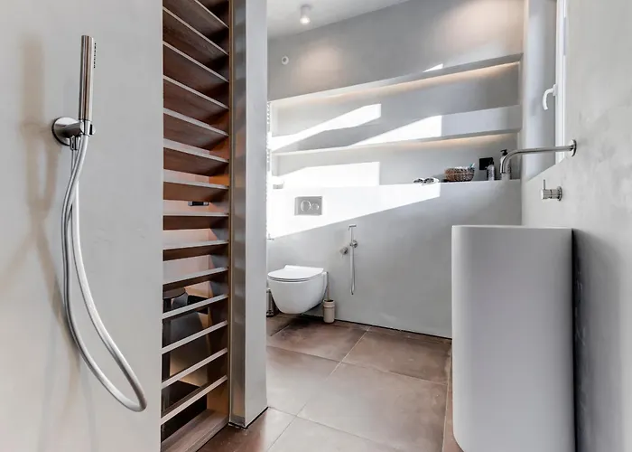 Amuse Bouche By Skabrin Банско